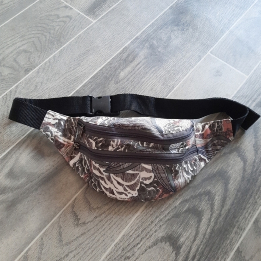 💙Fair Trade Empower Gray & Blush Fanny Pack